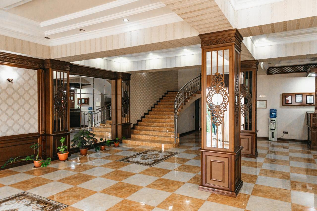 Buyuk Ipak Yo'Li Hotel Namangan Bagian luar foto