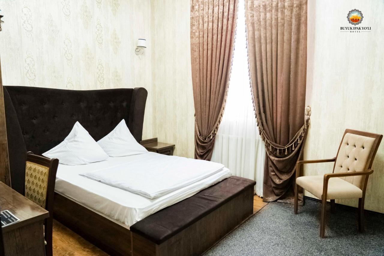 Buyuk Ipak Yo'Li Hotel Namangan Bagian luar foto