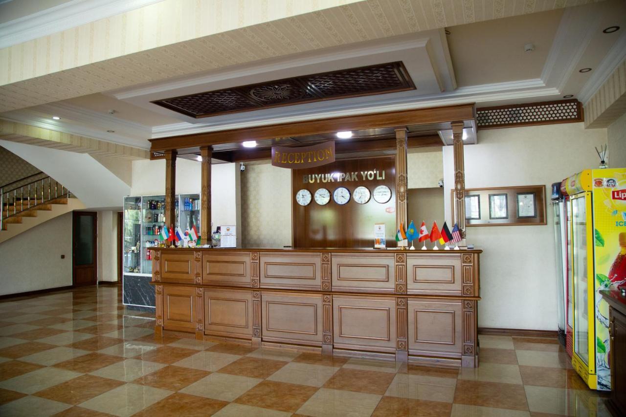 Buyuk Ipak Yo'Li Hotel Namangan Bagian luar foto